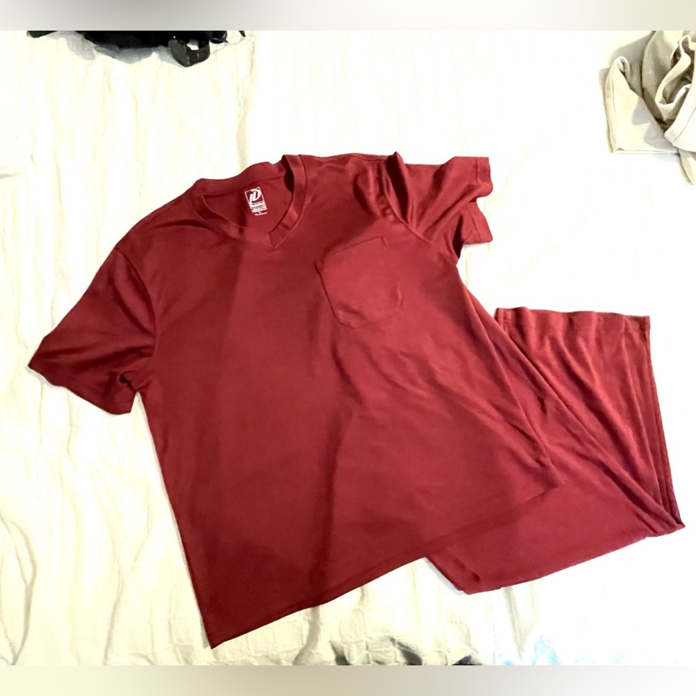 2 pairs InstaDry pajamas. Unisex.